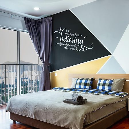 Southwest Island Suite By D Imperio Homestay Bayan Lepas Bagian luar foto
